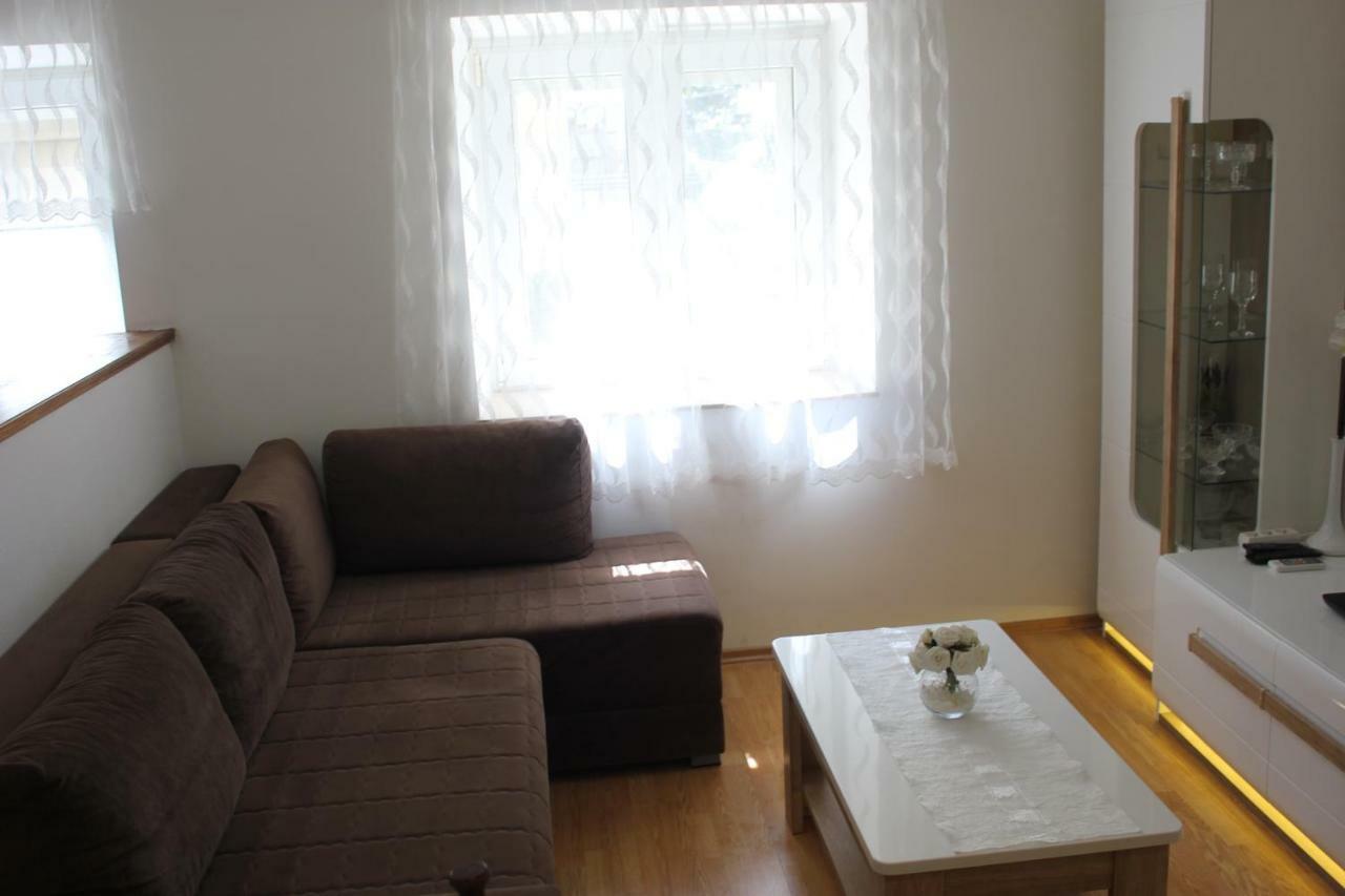 אומיס Apartman Tafra מראה חיצוני תמונה